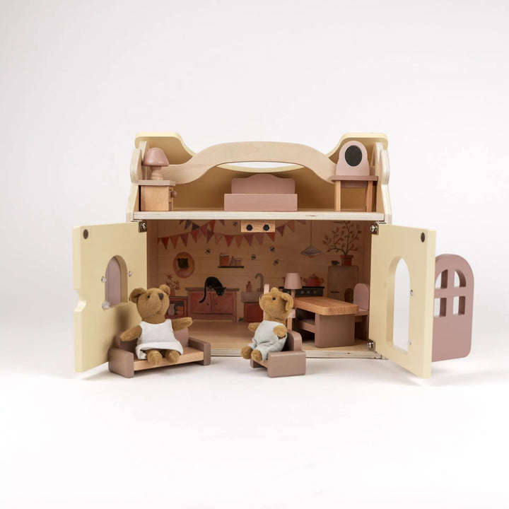 DOLL HOUSE WITH BEARS