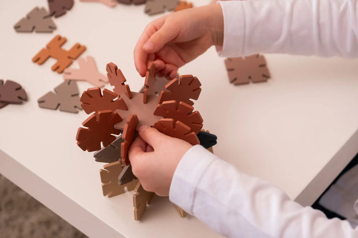 WOODEN CONNECTING SHAPES