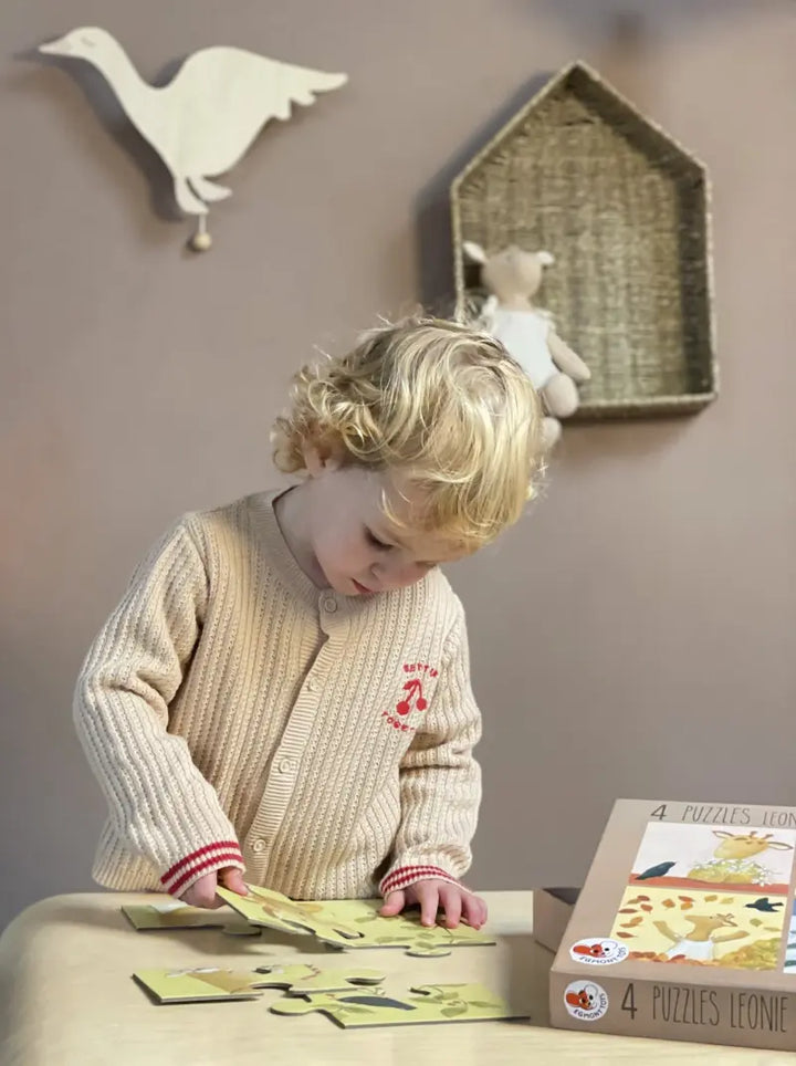 4 PUZZLES LEONIE