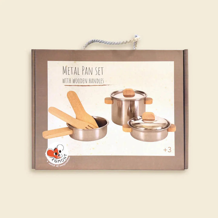 PAN SET WITH WOODEN HANDLE