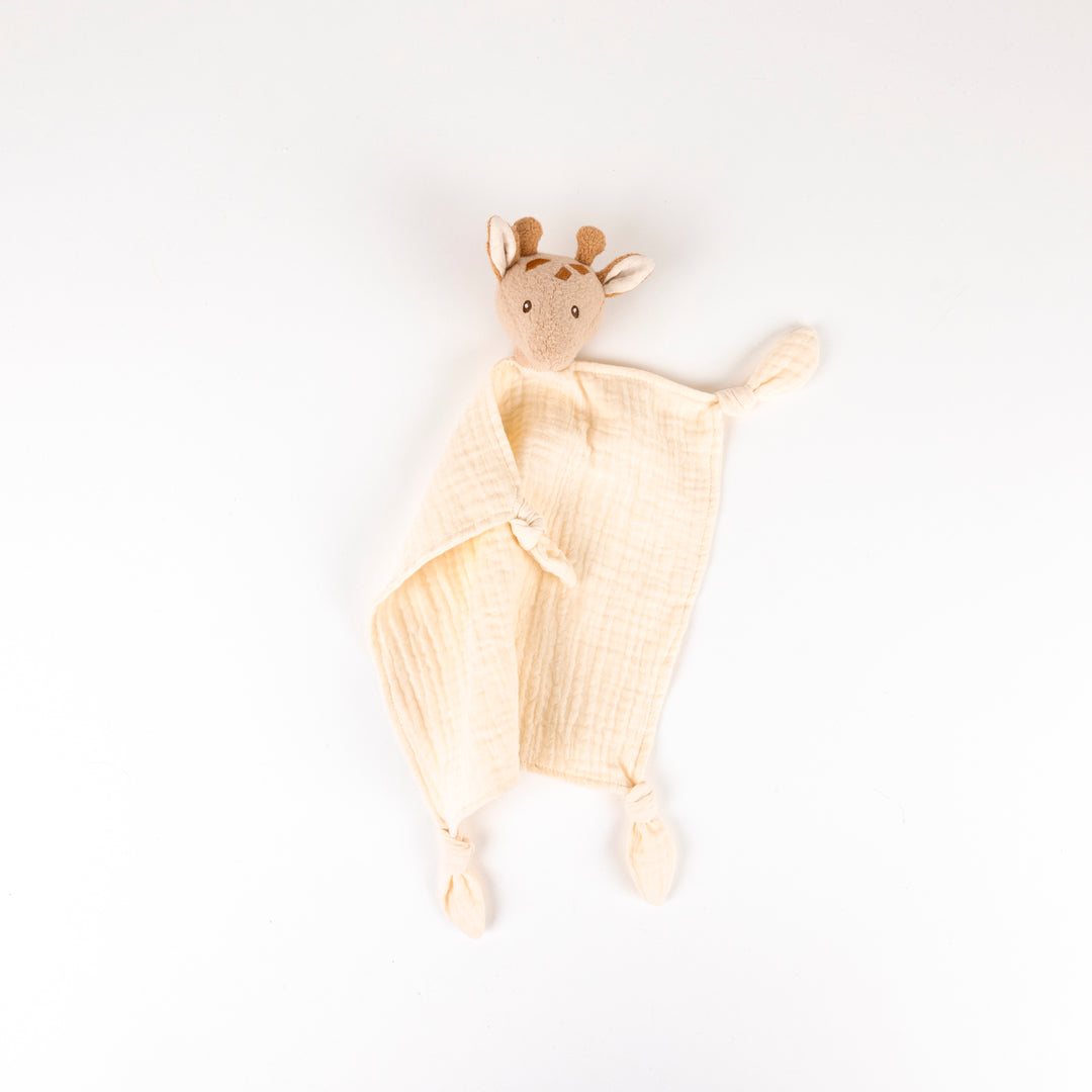 Leonie the giraffe doudou