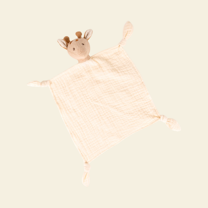 Leonie the giraffe doudou
