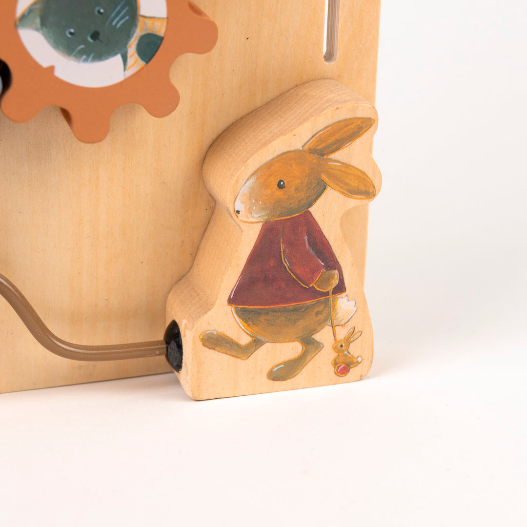 Tableau d'activités bébé en bois