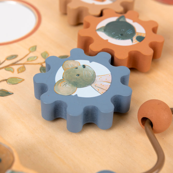 Tableau d'activités bébé en bois