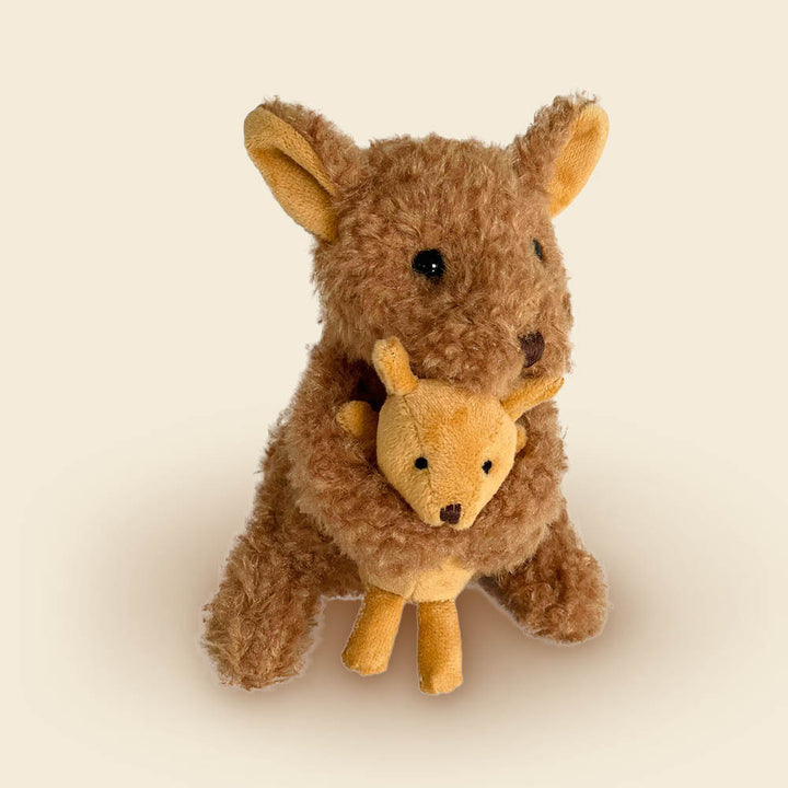 Nina le kangourou et son bébé