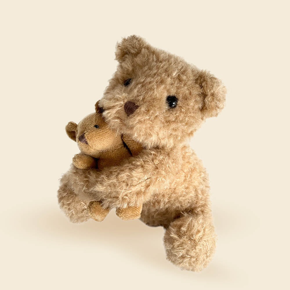 Eustache l'ours et son bébé