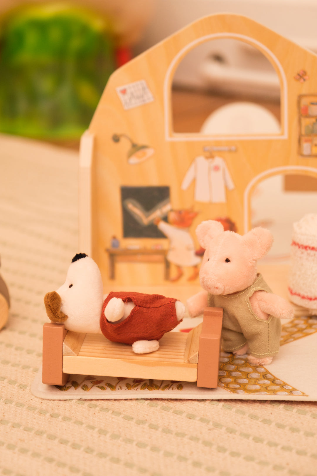 BART THE PIG MINIATURE