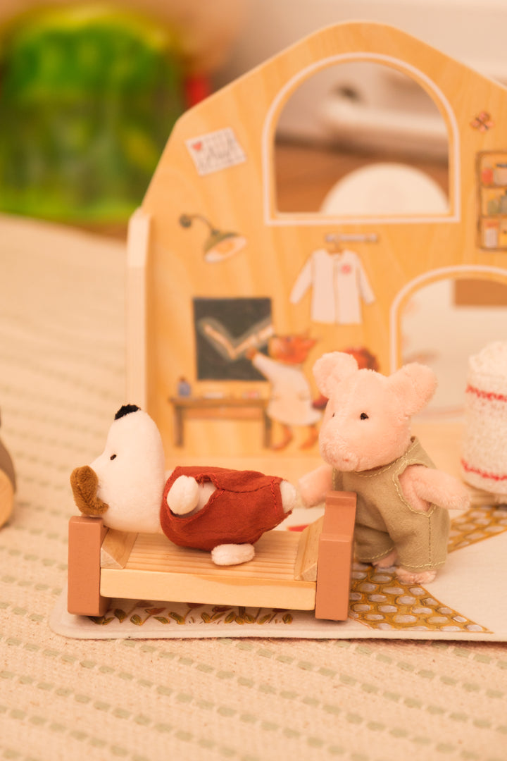 BART THE PIG MINIATURE