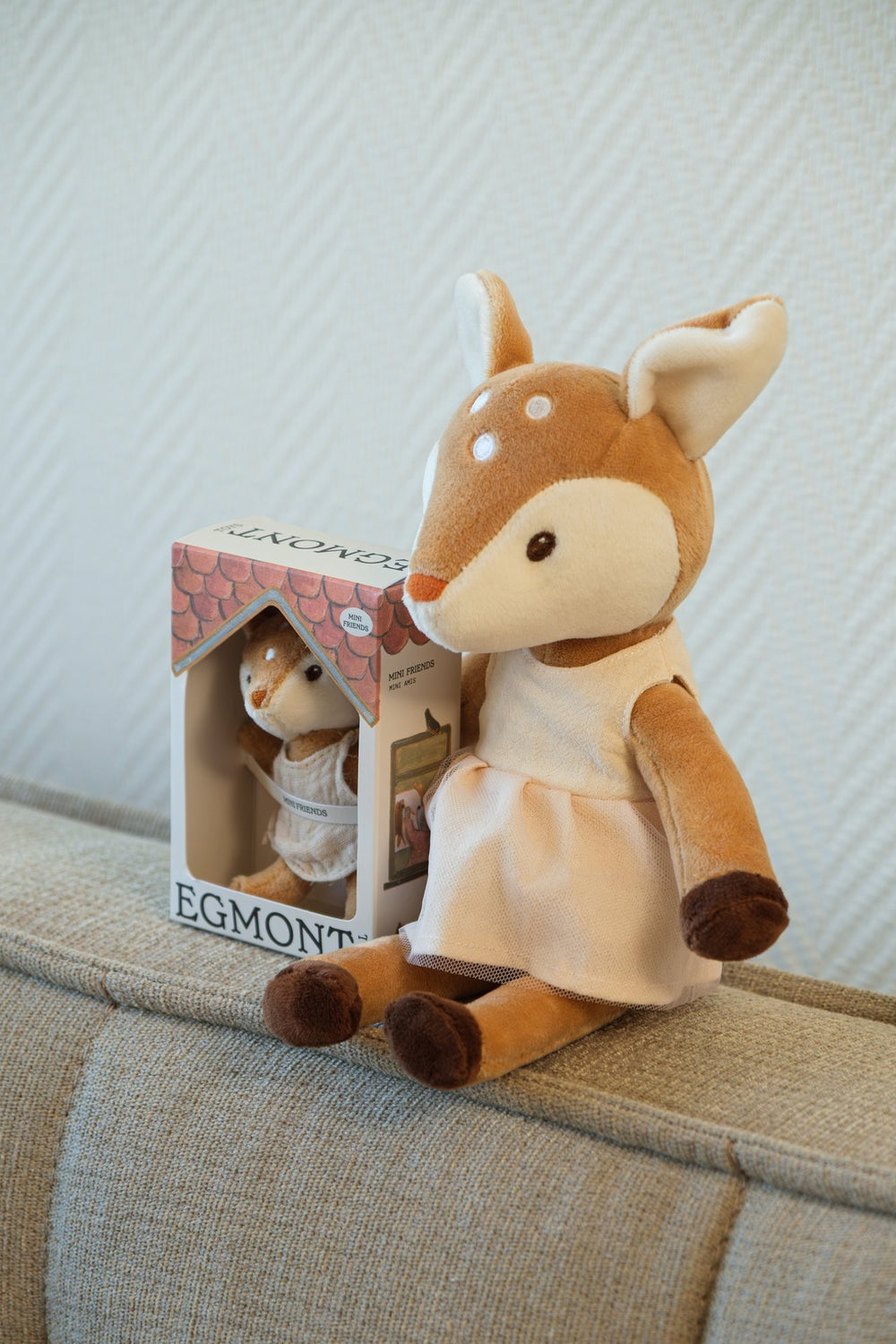 Julia the Fawn miniature