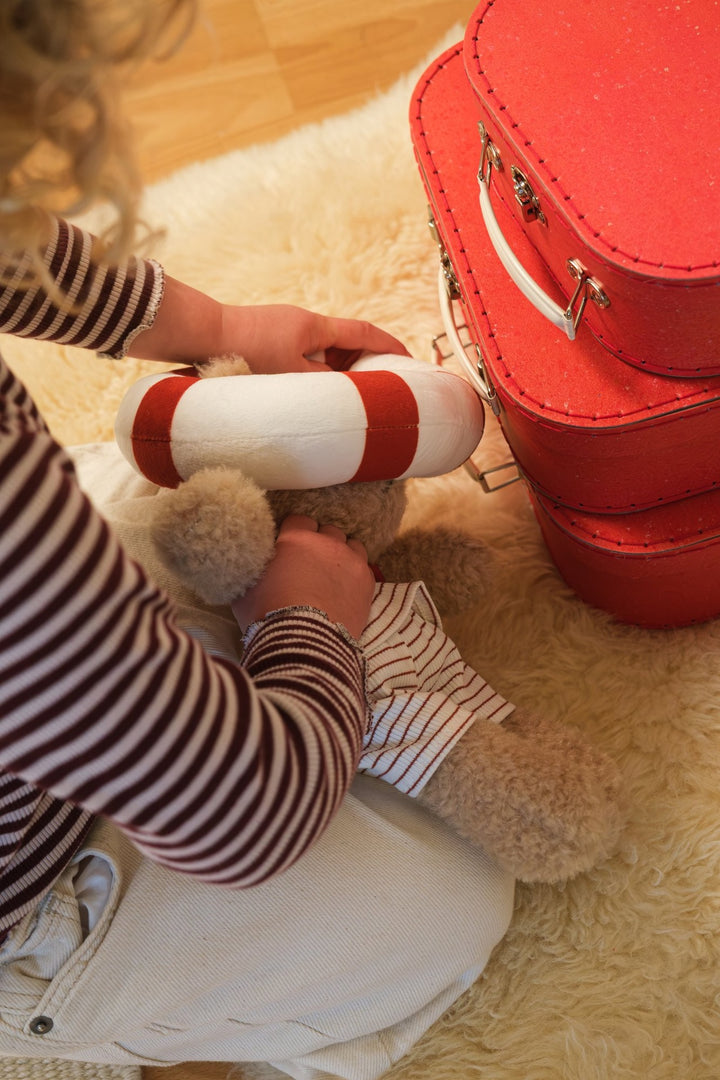 Swimmer bear, gift box