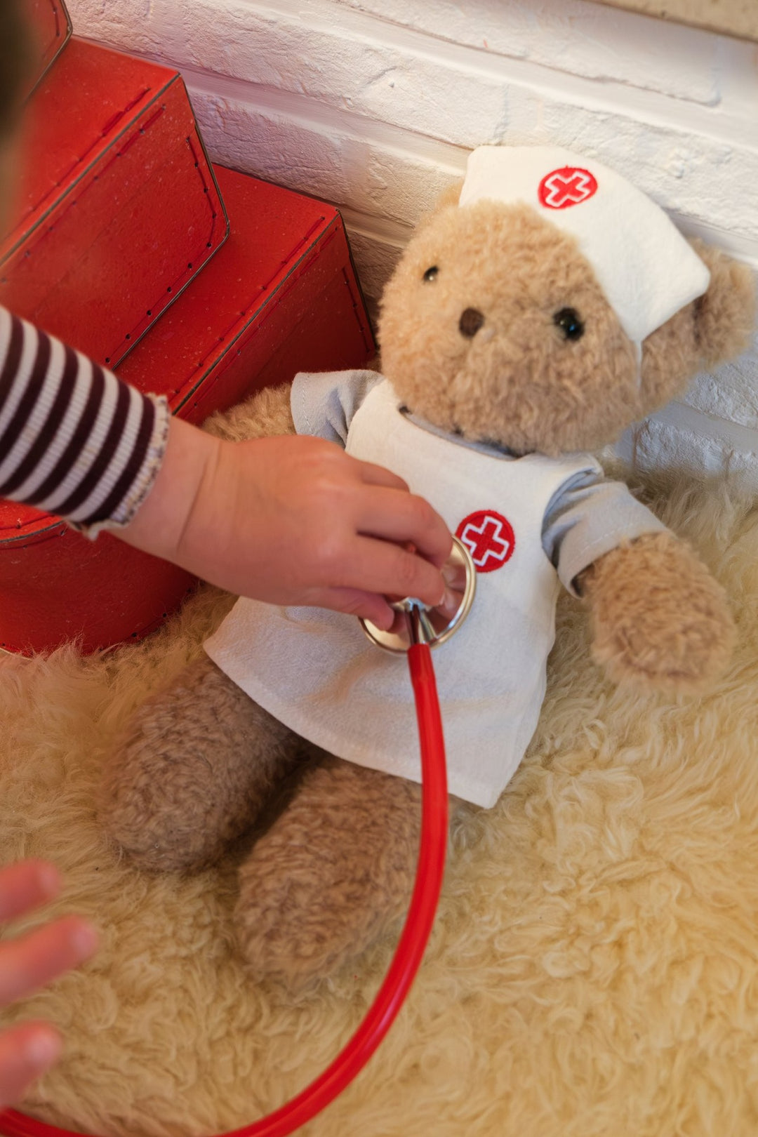 Nurse bear, gift box