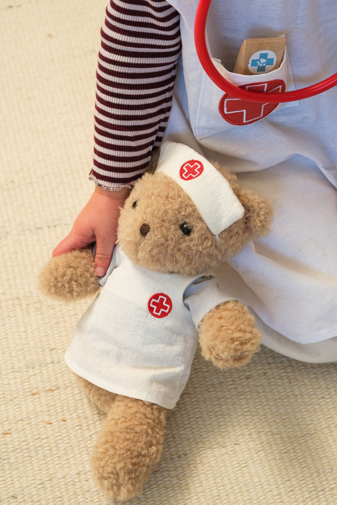 Nurse bear, gift box
