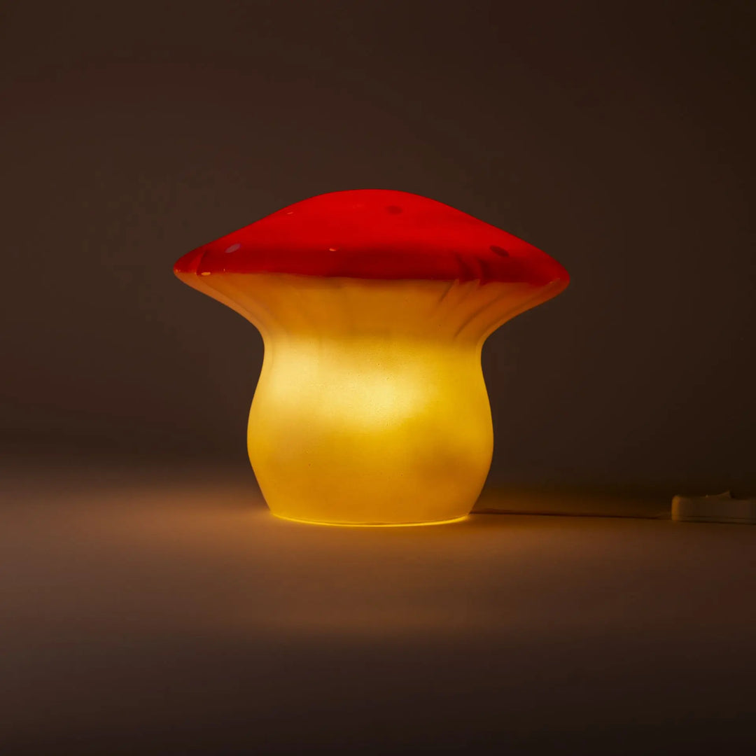 LAMP MUSHROOM MEDIUM RED