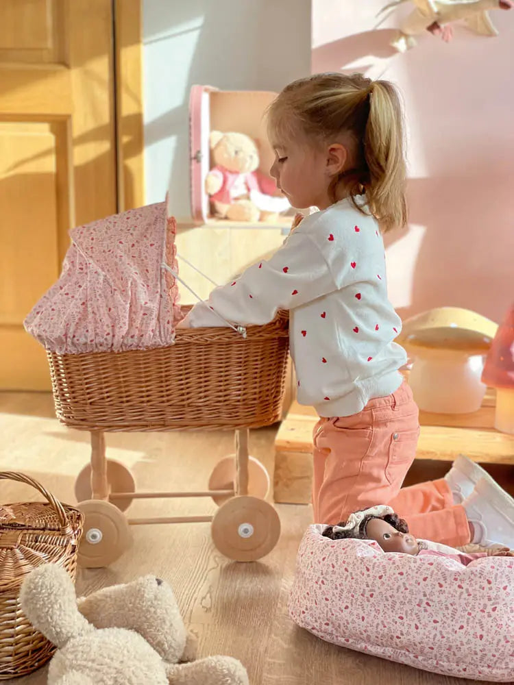 WICKER PRAM LADYBUG