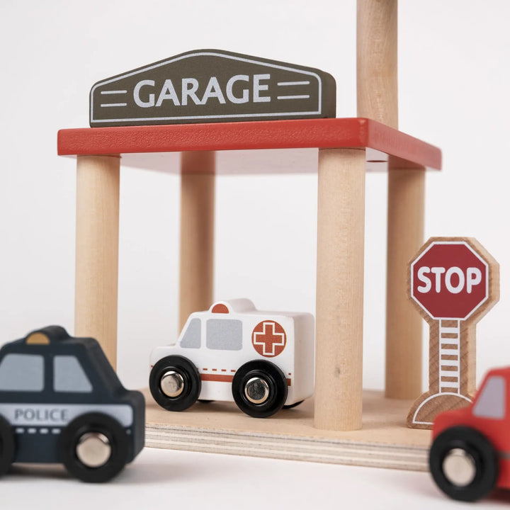 GARAGE WITH CARS