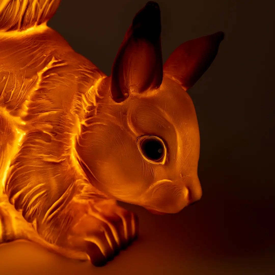 LAMP SQUIRREL