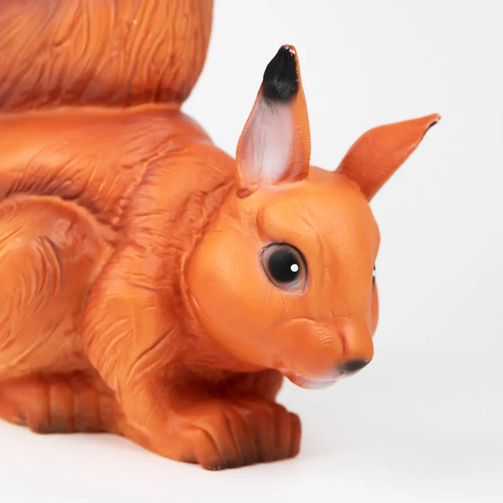 LAMP SQUIRREL
