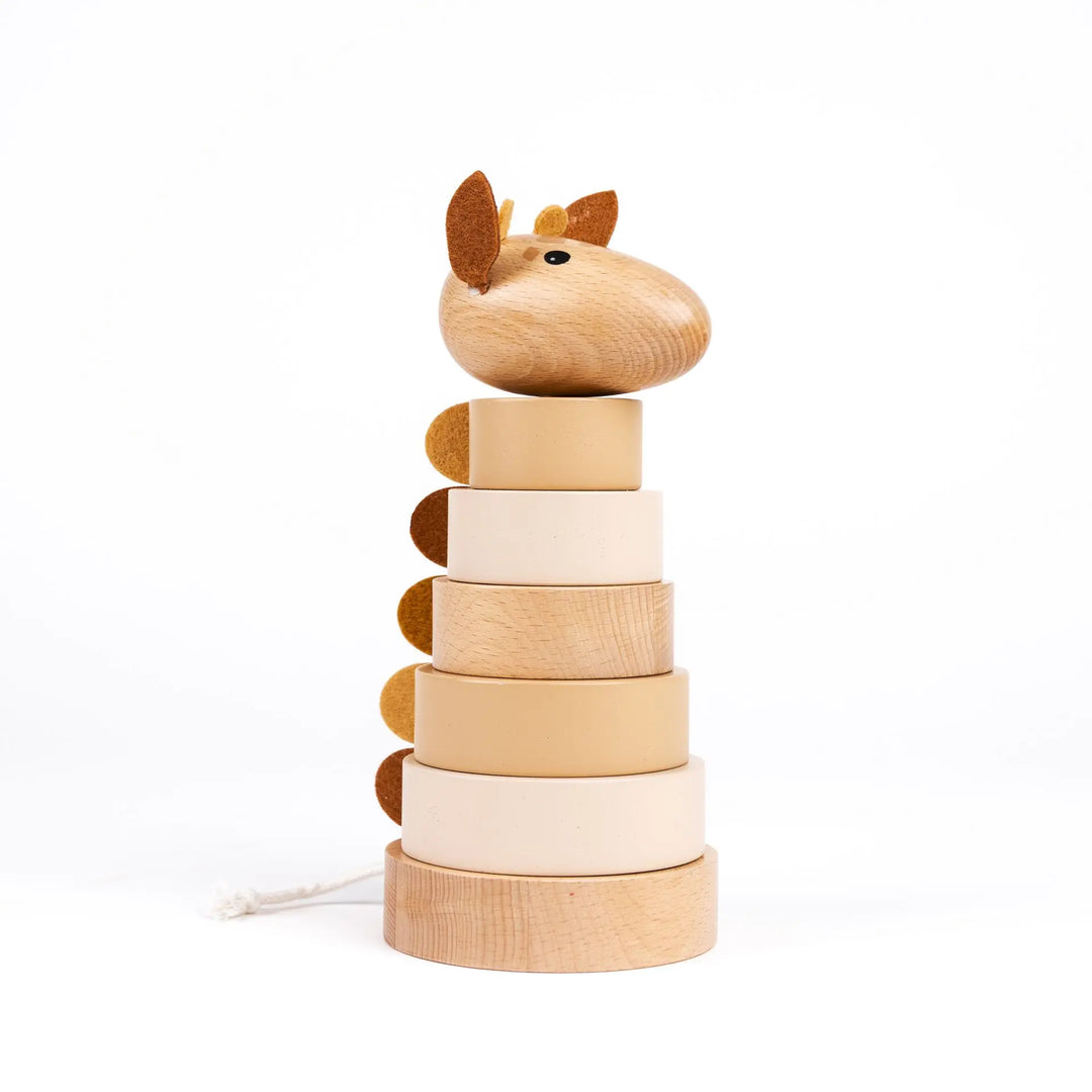 WOODEN PYRAMID GIRAFFE LEONIE