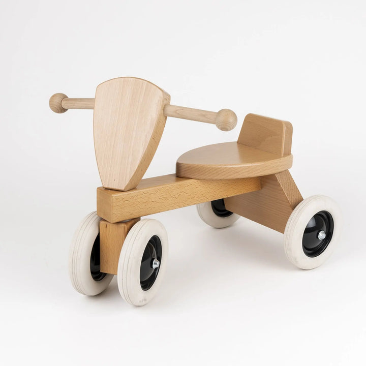 WOODEN SIT AND RIDE