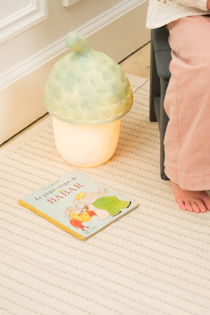 Lampe gland, amande