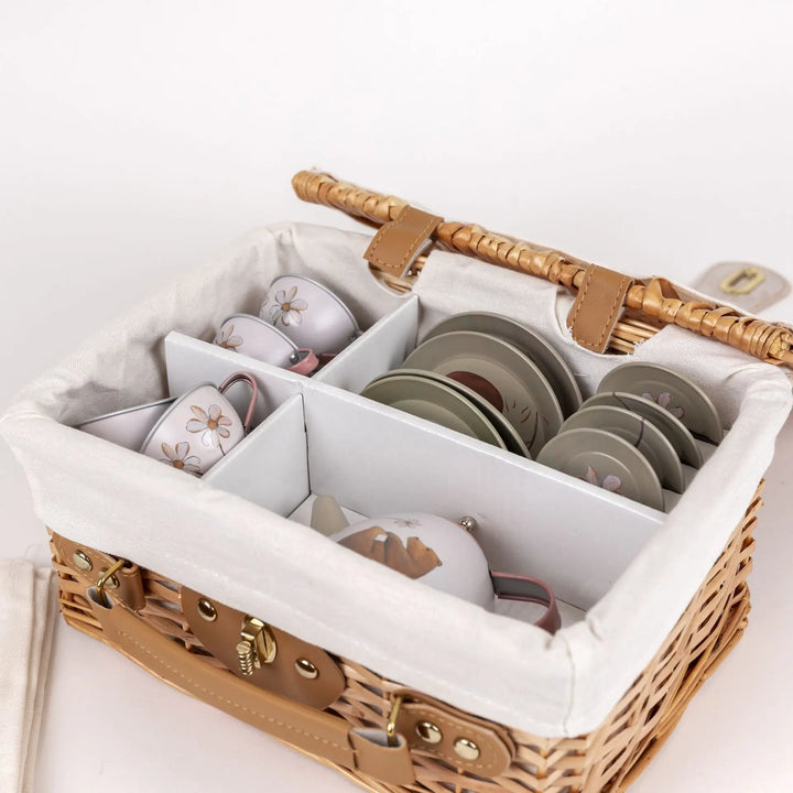 TIN TEA SET FOREST IN A WICKER BASKET