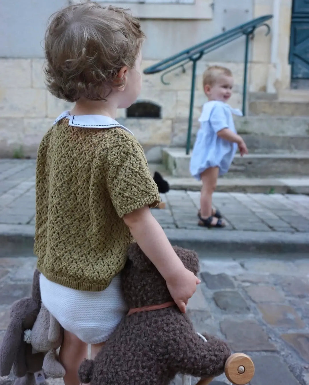 PULL-ALONG RAOUL
