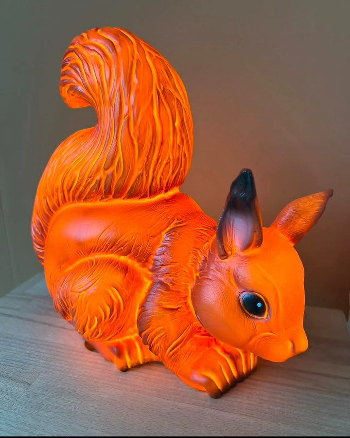 LAMP SQUIRREL