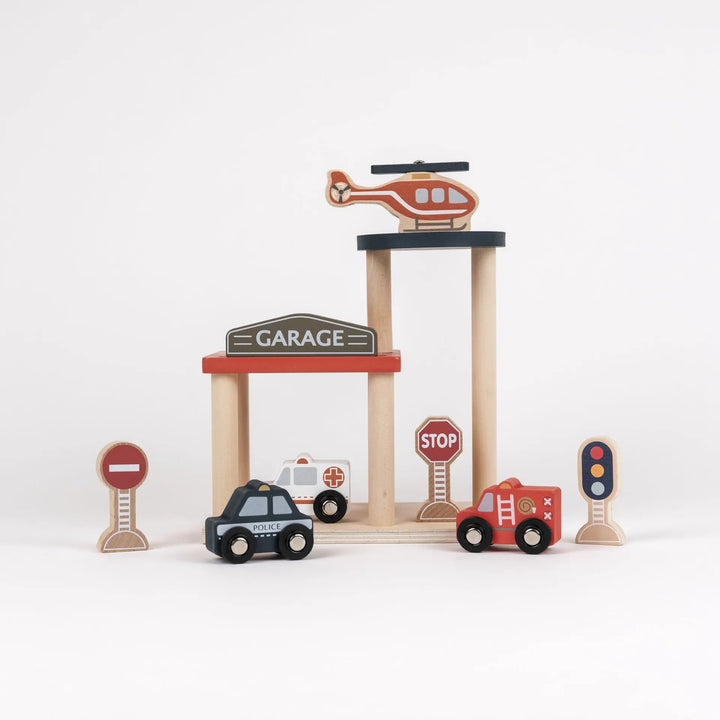 GARAGE WITH CARS