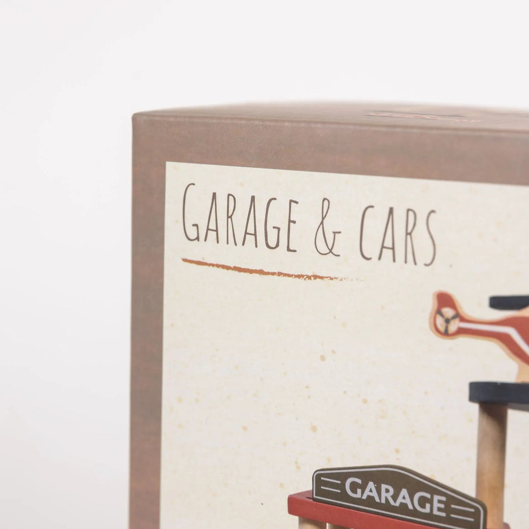 GARAGE WITH CARS
