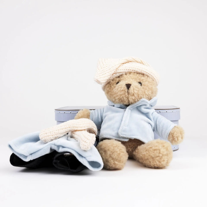 MORRIS WITH CLOTHES IN A CASE