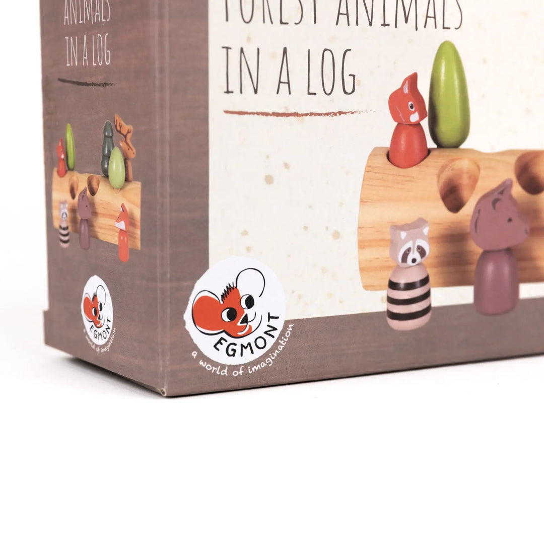 FOREST ANIMALS IN A LOG