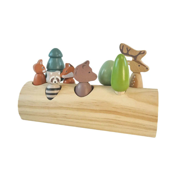 FOREST ANIMALS IN A LOG