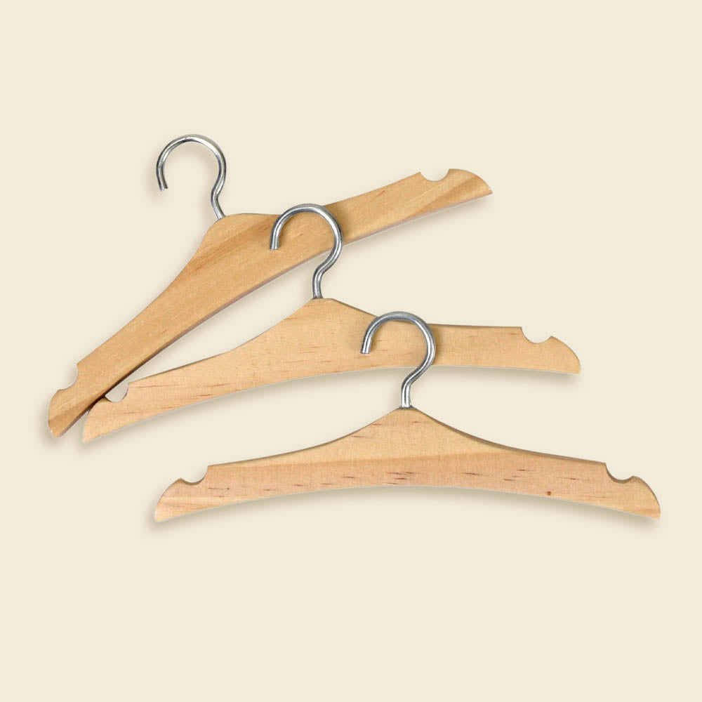 Wooden doll hangers (13 cm)