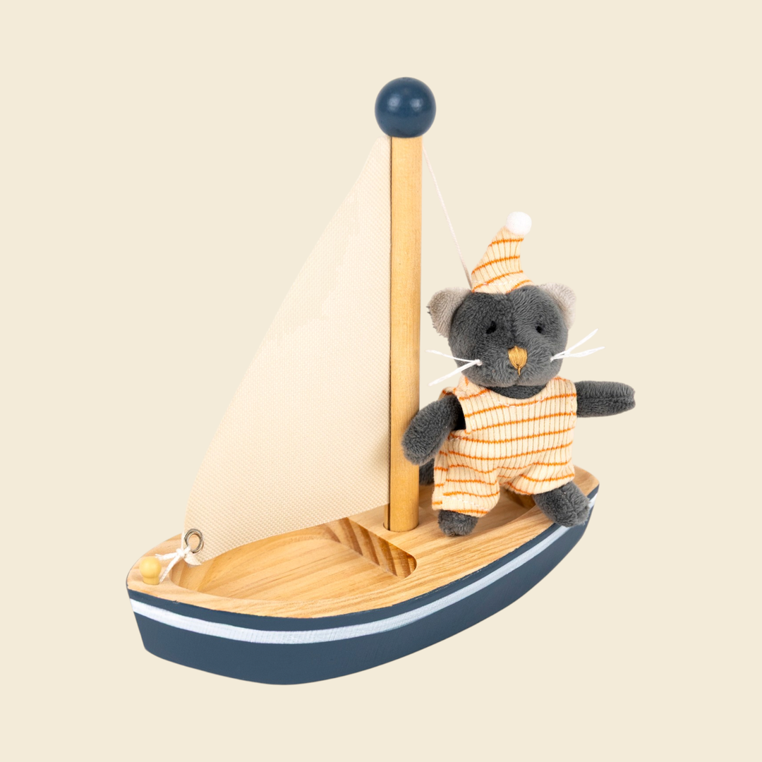 Malo de kat in een bootje