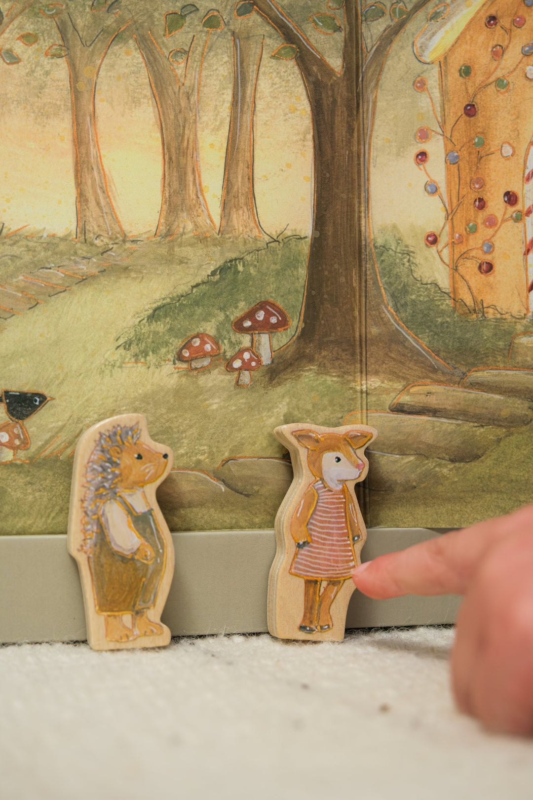 Fairy tales game with wooden figurines