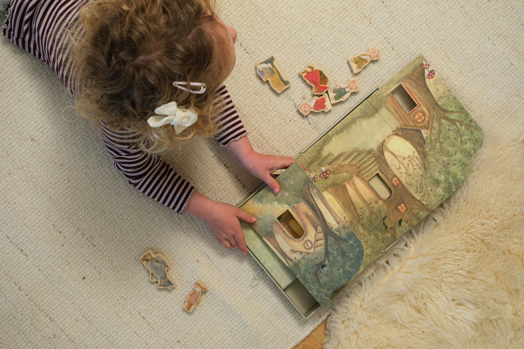 Fairy tales game with wooden figurines