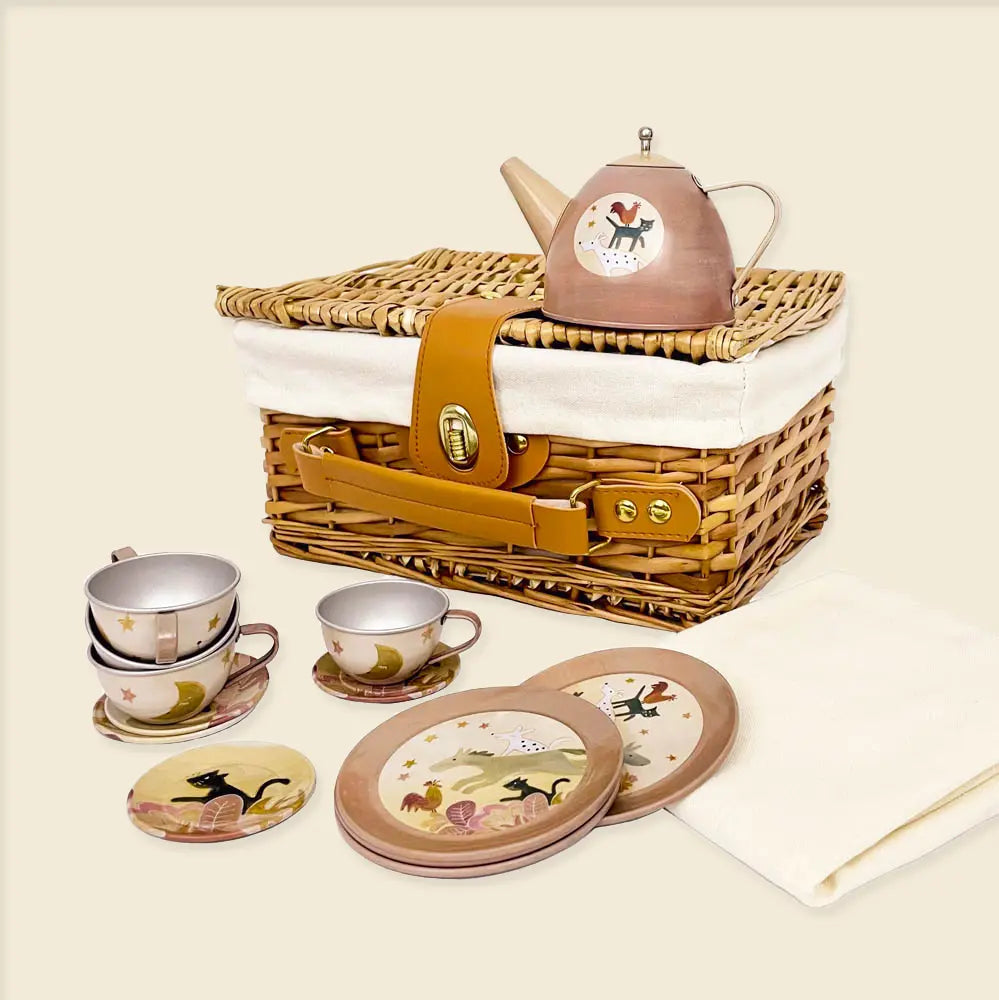 Bremen Musicians tin tea set
