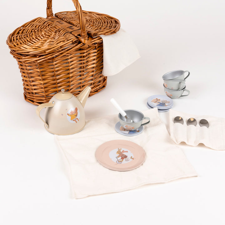 Friends tin tea set in a basket