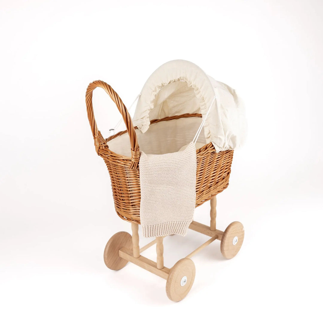 PRAM WICKER EGGSHELL