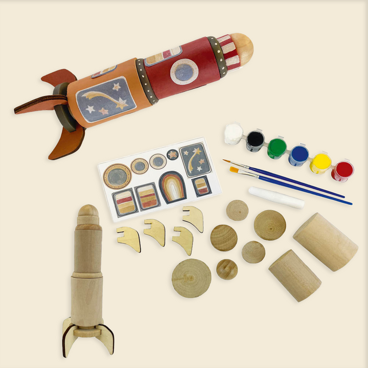WOODEN ROCKET TO PAINT