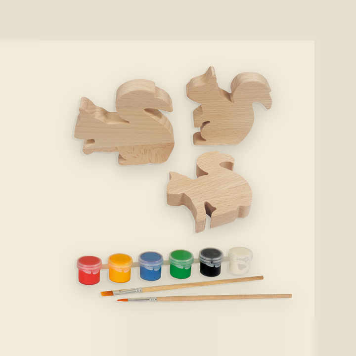 WOODEN SQUIRRELS TO PAINT