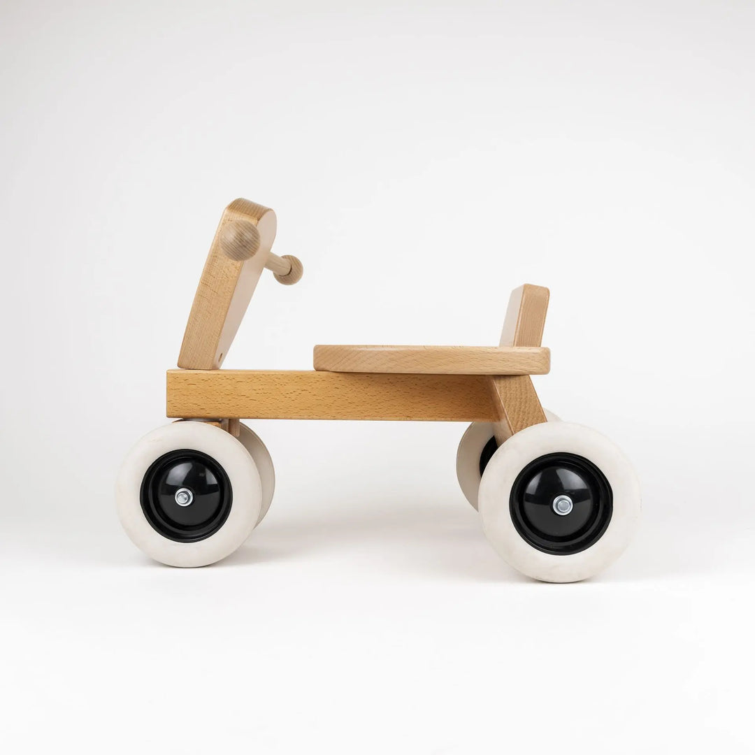 WOODEN SIT AND RIDE