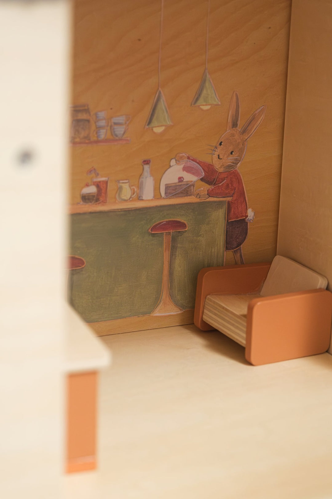 Coffee house and bakery with miniature friends