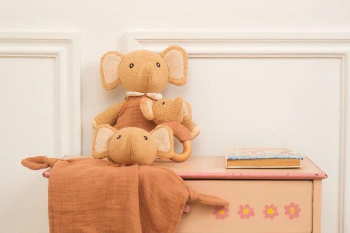 Coffret cadeau Ollie l'éléphant : doudou et hochet