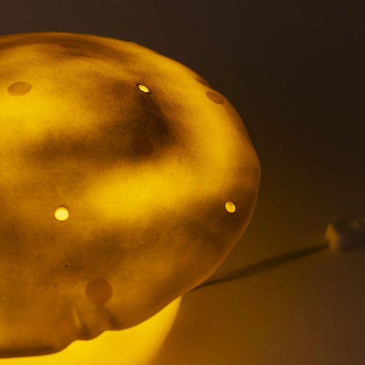 LAMP MUSHROOM MEDIUM GOLD