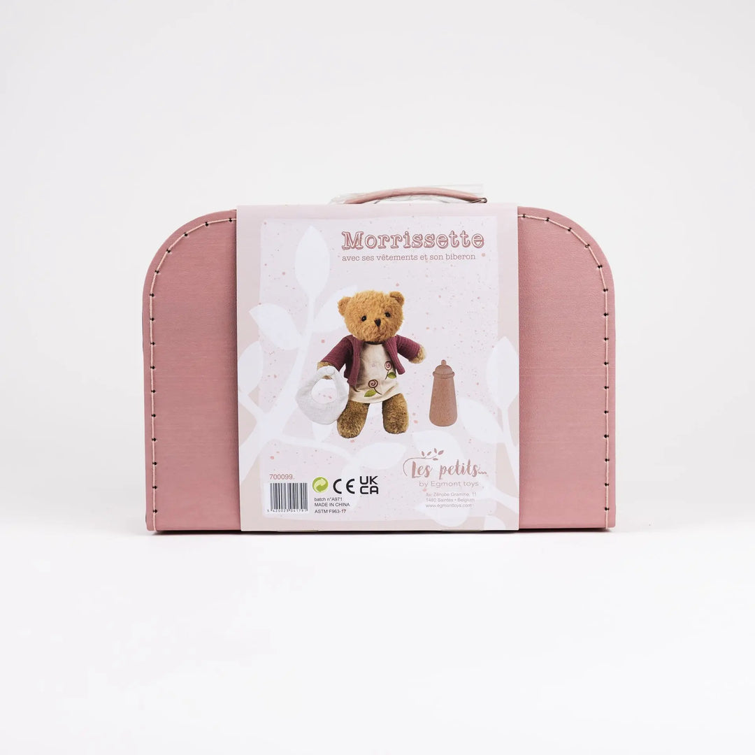 MORRISSETTE WITH CLOTHES