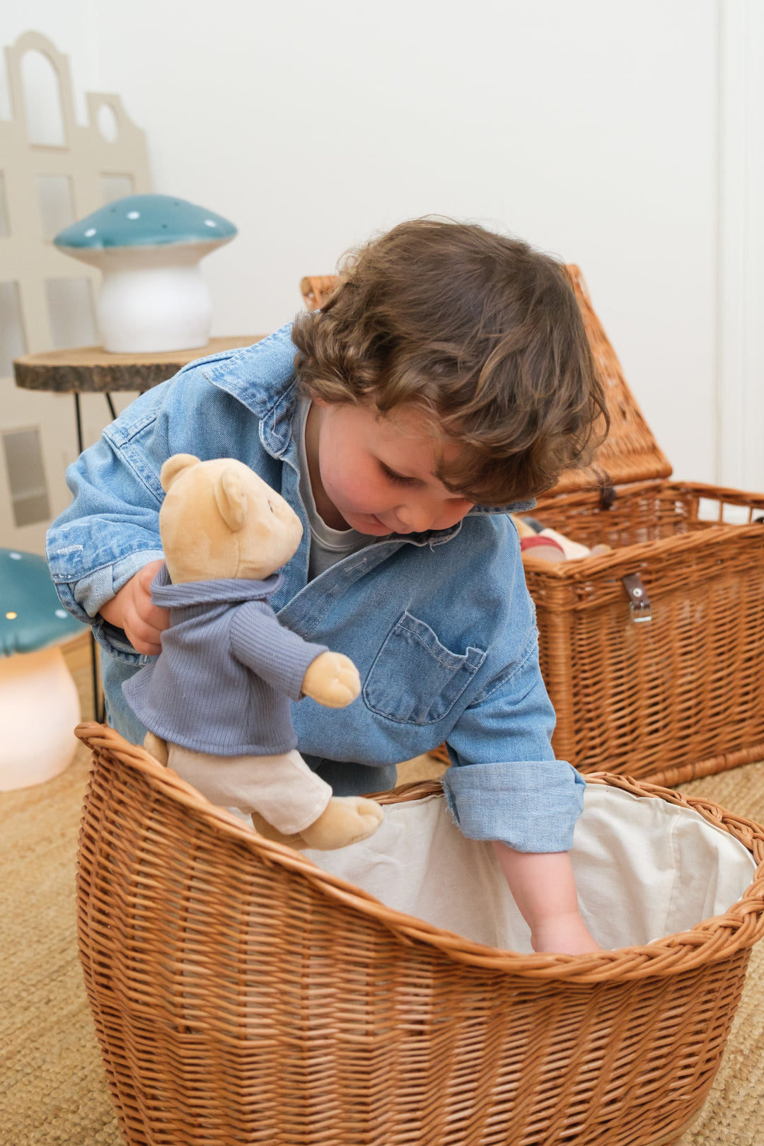 WICKER CRADLE WITH KNITT