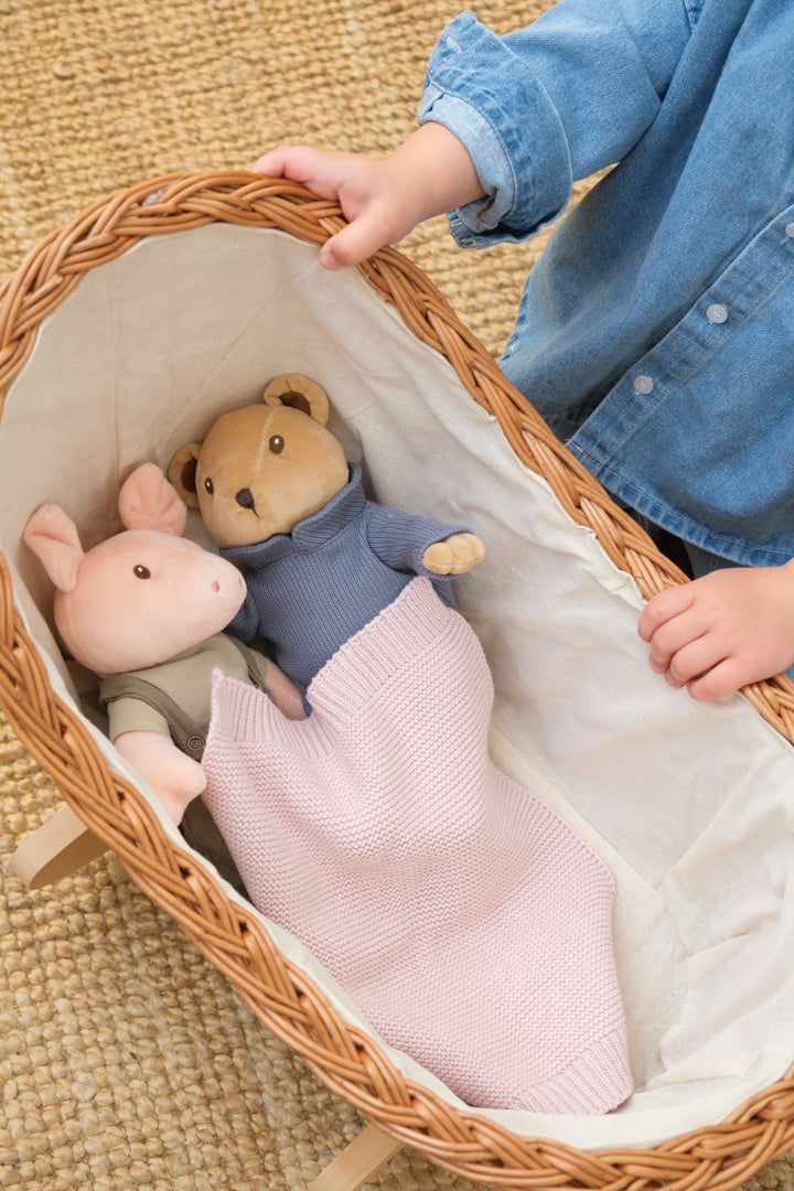 WICKER CRADLE WITH KNITT