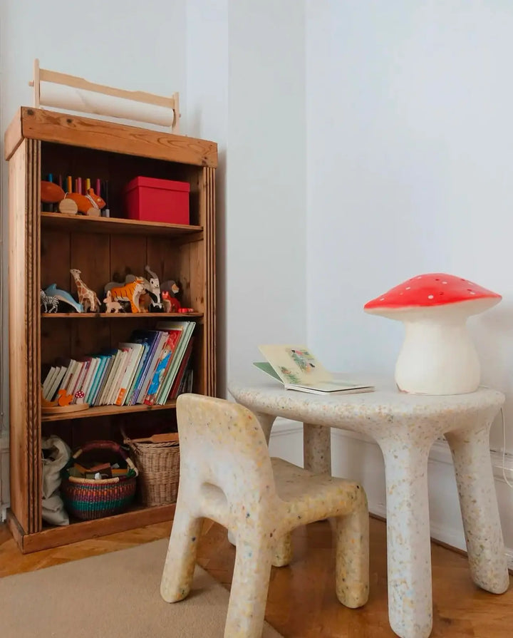 LAMP MUSHROOM MEDIUM RED