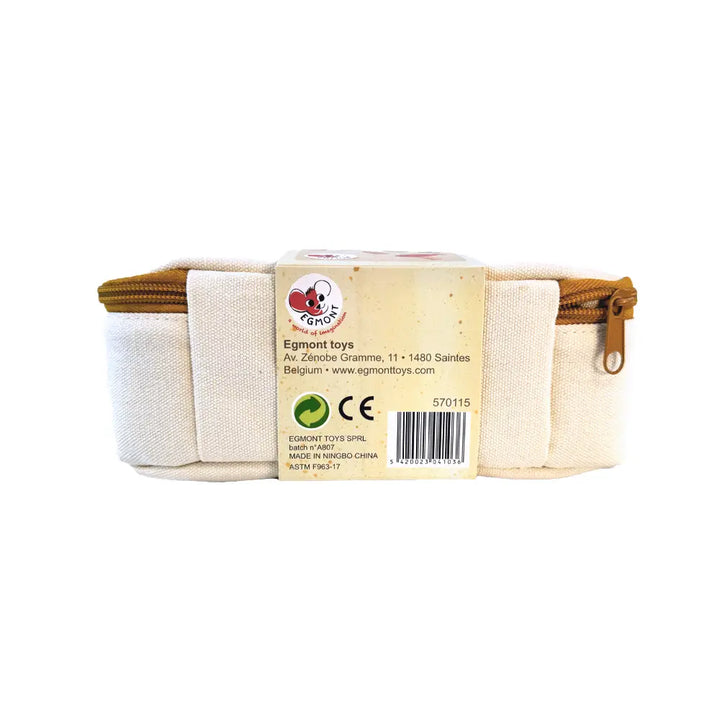 SHAVING KIT IN A FABRIC CASE